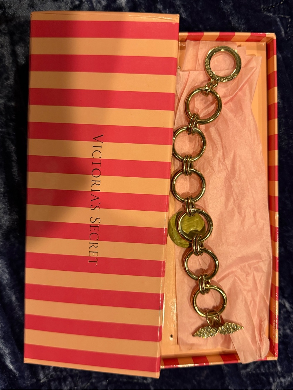 Victoria's Secret Rose Gold Ring Link Charm Bracelet with Wing Accent